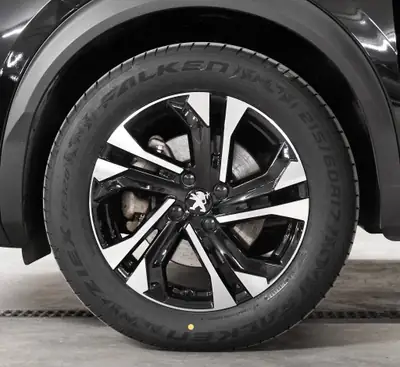 Peugeot 2008 e-Allure Pack — SUV électrique 136 ch, 28 490 km seulement — détail