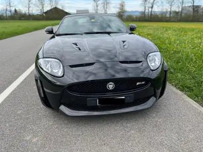 Jaguar XK XKR-S 5.0 V8 SC Convertible — Coupé-cabriolet haute performance, premier propriétaire — Heckansicht