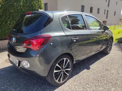 Opel Corsa 1.3 CDTI 75 cv — Citadine économe, 5 portes, gris métallisé — interni