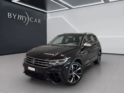 VW Tiguan 2.0 TSI R 4Motion — SUV sportif 319 ch, traction intégrale, faible kilométrage — côté
