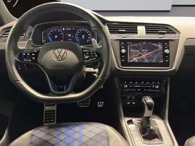 VW Tiguan 2.0 TSI R 4Motion — SUV sportif 319 ch, traction intégrale, faible kilométrage — détail