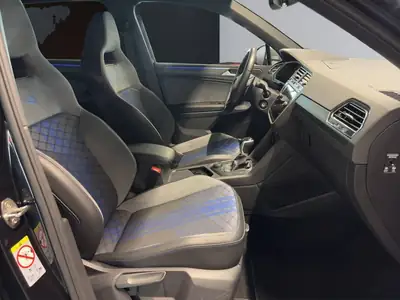 VW Tiguan 2.0 TSI R 4Motion — SUV sportif 319 ch, traction intégrale, faible kilométrage — Miniature 11