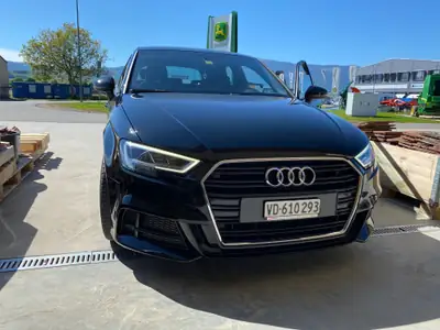 Audi A3 Sportback 35 TFSI — Élégance et dynamique, 150'000 km seulement — vista posteriore