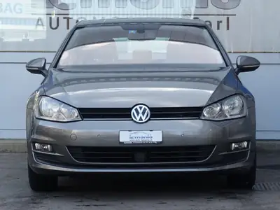 VW Golf 1.2 TSI Comfortline — Citadine fiable, entretien suivi, excellente cote — rear view