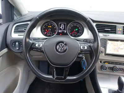 VW Golf 1.2 TSI Comfortline — Citadine fiable, entretien suivi, excellente cote — Thumbnail 13