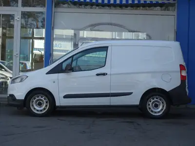 Ford Transit Courier Van 1.0 EcoBoost — Utilitaire compact, faible consommation et fiable — Thumbnail 7
