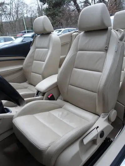 VW Eos 1.4 TSI — Cabriolet élégant, motorisation performante et consommation maîtrisée — Thumbnail 10