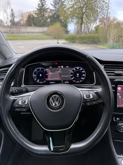 VW Golf 2.0 TDI Highline DSG — Diesel efficace, 70 000 km, garantie 12 mois — tableau de bord