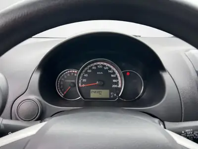 Mitsubishi Space Star 1.2 Inform 2023 — Citadine économique, 1ère main, entretien complet — Miniature 11