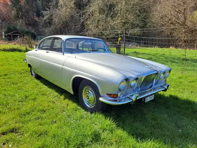 Jaguar MK X 3.8 Litre — Berline de prestige 1963, matching numbers certifiés — arrière