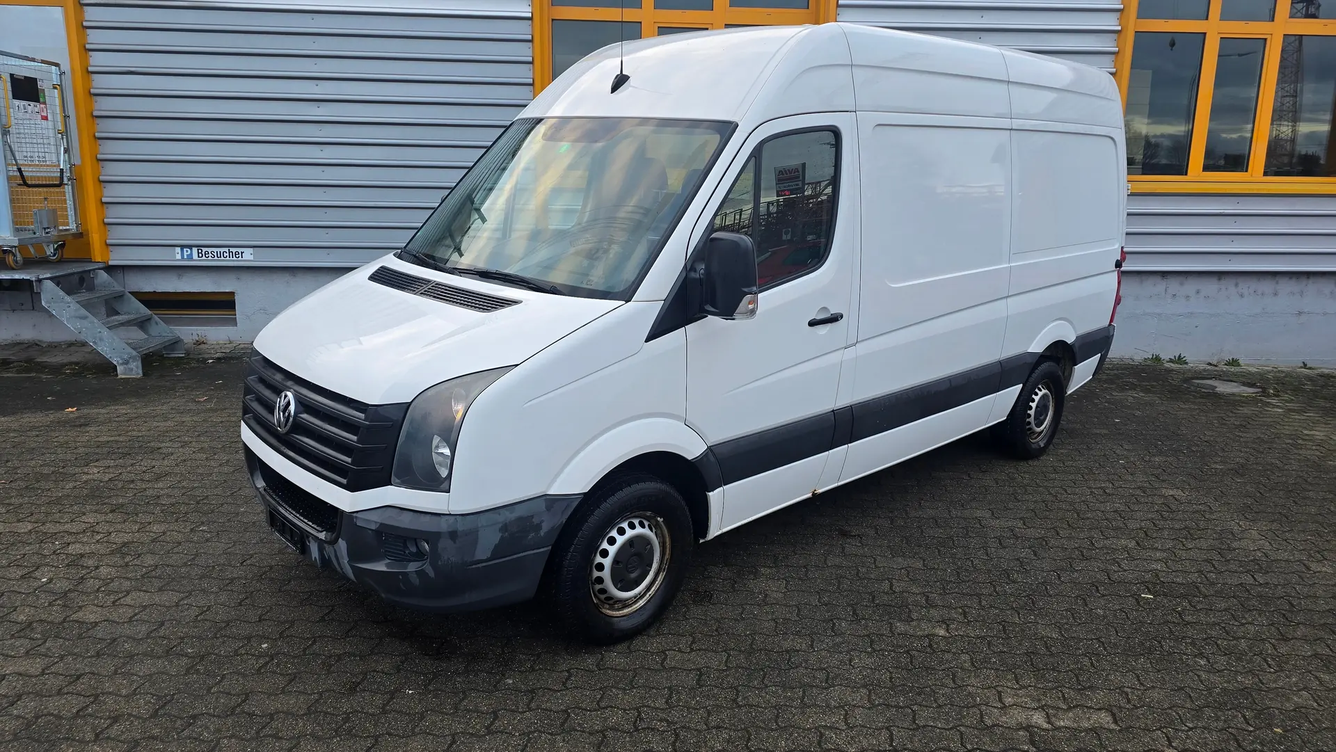 VW Crafter 35 2.5 BlueTDI 136 PS — Utilitaire fiable, 34'000 km seulement — Außenansicht