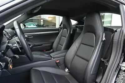 Porsche 718 Cayman GTS 4.0 — 400 ch purs, moteur atmosphérique légendaire — Thumbnail 10