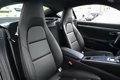 Porsche 718 Cayman GTS 4.0 — 400 ch purs, moteur atmosphérique légendaire — Thumbnail 13