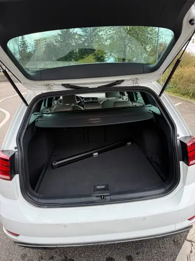 VW Golf Variant 2.0 TDI Comfortline DSG — Break diesel efficace, 95'000 km, garantie 12 mois — détail