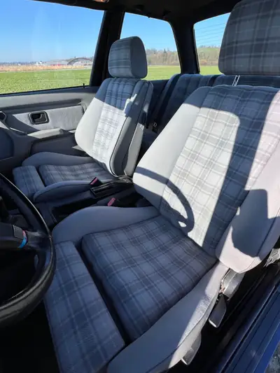 BMW 318iS 1991 — Coupé sportif classique, 2 portes authentique — cruscotto