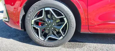 Ford Kuga 2.5 FHEV ST-Line X 4WD — SUV hybride essence, seulement 16'000 km — Thumbnail 7