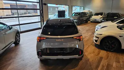 Kia Sportage 1.6T-GDi PHEV GT-Line 4x4 — Hybride rechargeable performant, ultra-faible kilométrage — Thumbnail 12