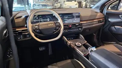 Kia Sportage 1.6T-GDi PHEV GT-Line 4x4 — Hybride rechargeable performant, ultra-faible kilométrage — Thumbnail 23