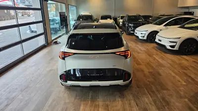 Kia Sportage 1.6T-GDi PHEV GT-Line 4x4 — SUV rechargeable 2026, 20 km seulement — Thumbnail 12