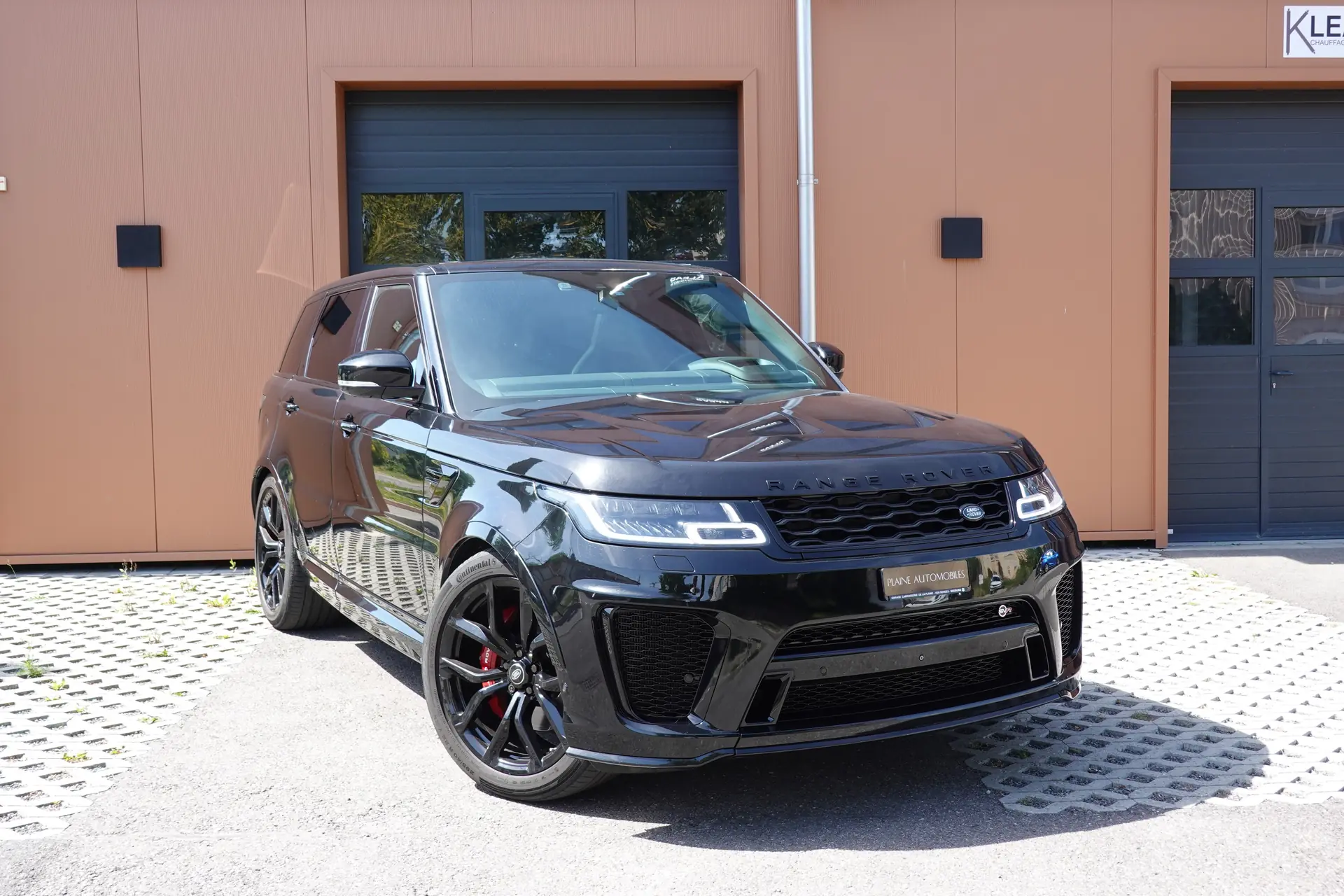 Range Rover Sport SVR 575 ch — V8 Surcompressé, Toit Ouvrant & Roues 22 pouces