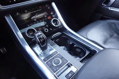 Range Rover Sport SVR 575 ch — V8 Surcompressé, Toit Ouvrant & Roues 22 pouces — Miniatur 14