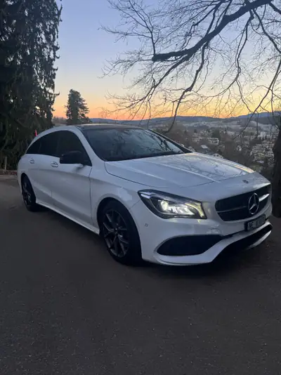 Mercedes-Benz CLA 250 Shooting Brake AMG Line 4Matic — Break dynamique, traction intégrale, faible kilométrage — Miniatura 8