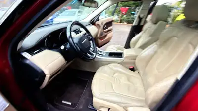 Range Rover Evoque 2.2 TD4 Dynamic — SUV compact premium, diesel économe et sûr — Miniatur 8