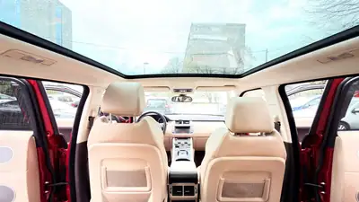 Range Rover Evoque 2.2 TD4 Dynamic — SUV compact premium, diesel économe et sûr — Miniatur 9