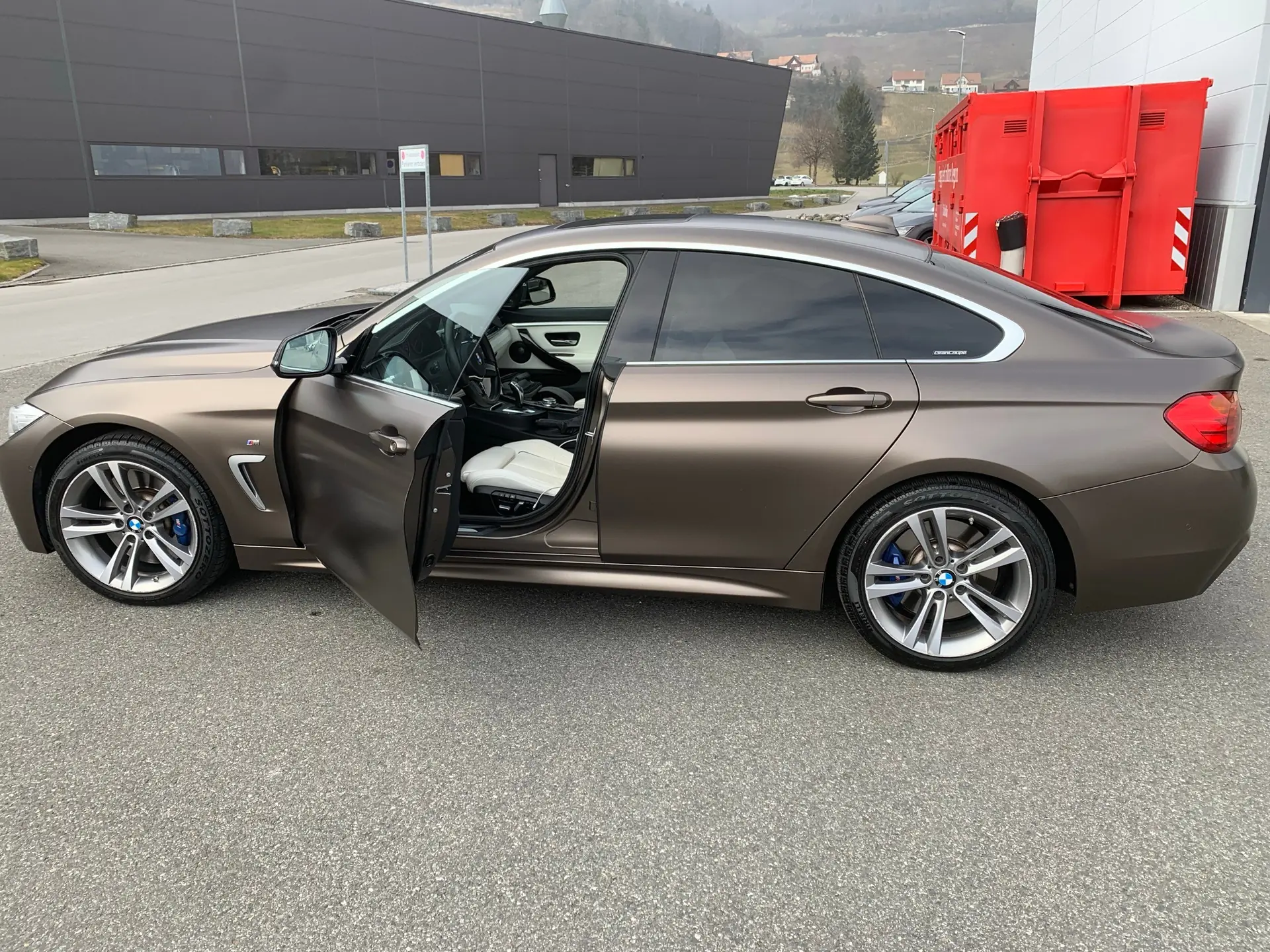 BMW 435i xDrive M Sport — Coupé dynamique, cuir blanc INDIVIDUAL, 175 000 km