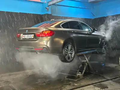 BMW 435i xDrive M Sport — Coupé dynamique, cuir blanc INDIVIDUAL, 175 000 km — Miniature 17