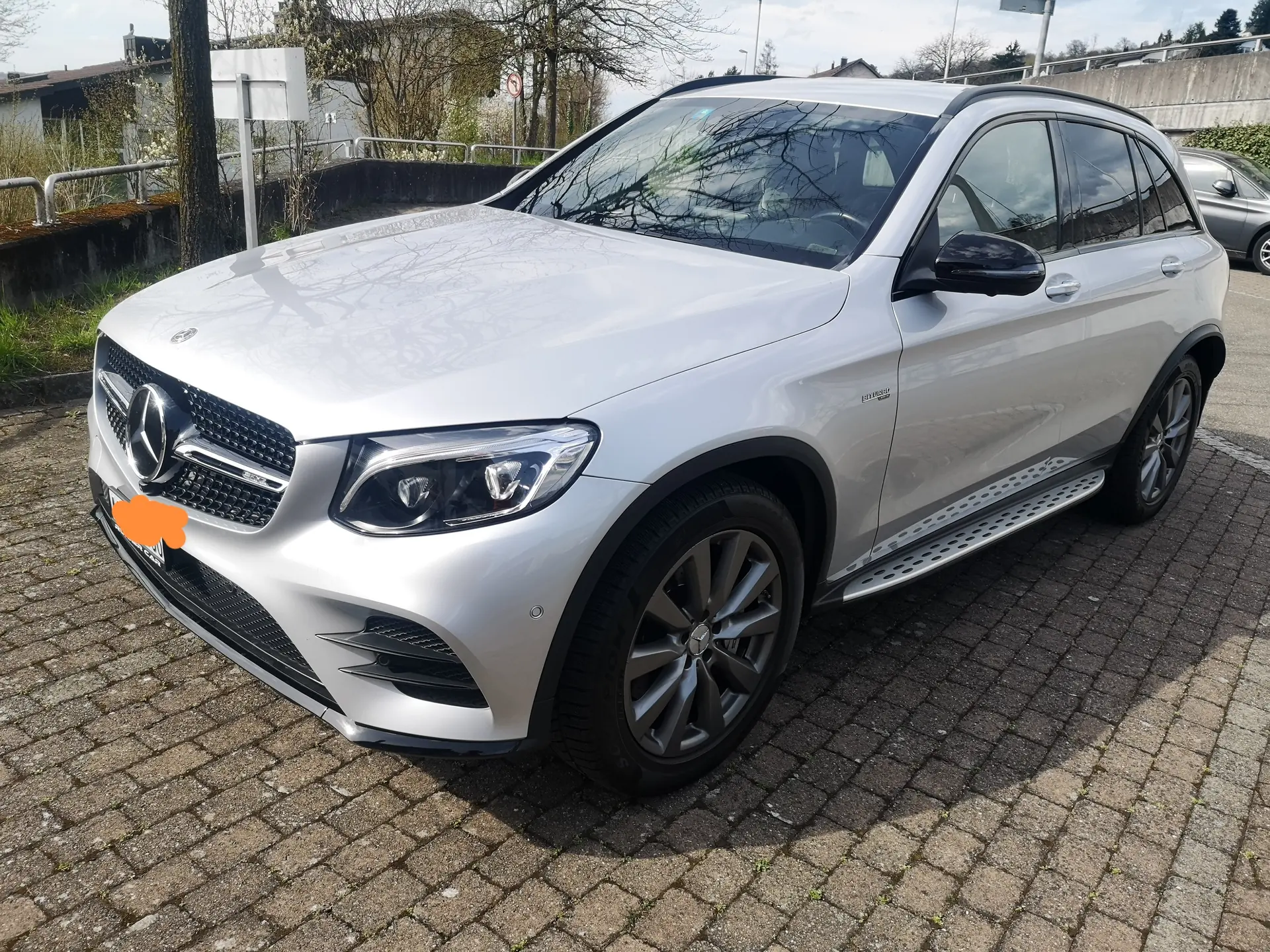 Mercedes-Benz GLC 43 AMG 4Matic — Performance et élégance, équipement complet — Außenansicht