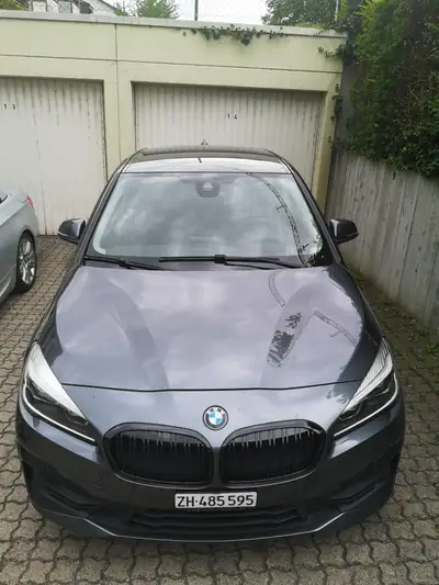 BMW 218 Active Tourer 218i — Monospace familial M Sport, entretien BMW complet — exterior view