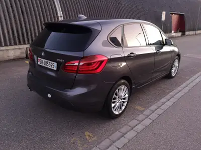 BMW 218 Active Tourer 218i — Monospace familial M Sport, entretien BMW complet — detail