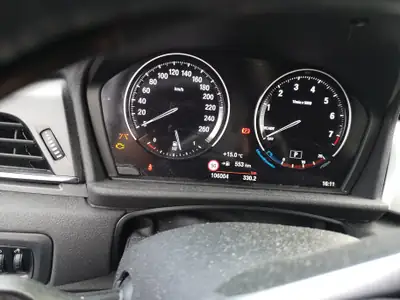 BMW 218 Active Tourer 218i — Monospace familial M Sport, entretien BMW complet — Thumbnail 11