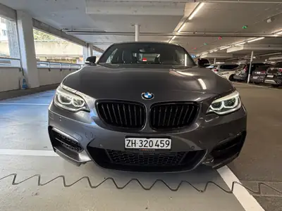 BMW M235i — Coupé sportif haute performance, état impeccable et légèrement abaissé — vue extérieure