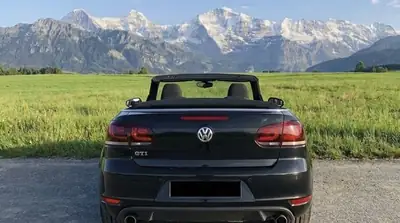 VW Golf GTI Cabriolet 2.0 TSI — Moteur neuf, cabriolet sportif iconique — Heckansicht
