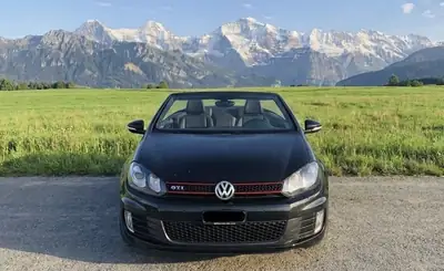 VW Golf GTI Cabriolet 2.0 TSI — Moteur neuf, cabriolet sportif iconique — Seitenansicht