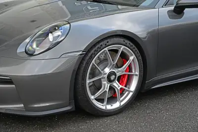 Porsche 911 GT3 Touring PDK — Sportive légendaire, 19 500 km seulement — detail