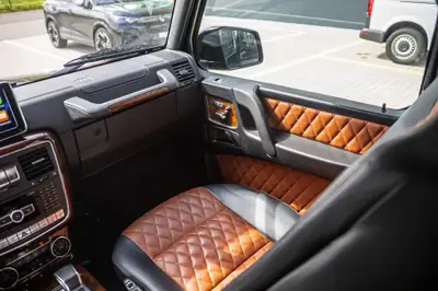 Mercedes-Benz G 500 — Le SUV légendaire avec 421 ch, toit panoramique et technologie premium — Miniatur 8