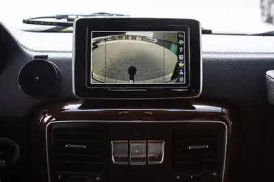 Mercedes-Benz G 500 — Le SUV légendaire avec 421 ch, toit panoramique et technologie premium — Miniatur 12