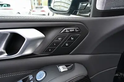 BMW X7 xDrive M60i — SUV 7 places premium, V8 530 ch, 50'000 km — Thumbnail 17