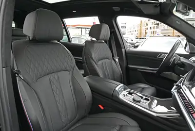 BMW X7 xDrive M60i — SUV 7 places premium, V8 530 ch, 50'000 km — Thumbnail 31