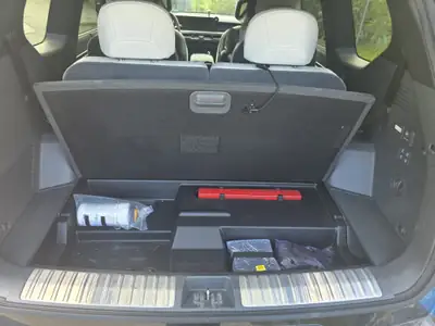 Kia EV9 99,8 kWh GT-Line 4x4 — SUV électrique 6 places, 385 ch et 35 000 km — dashboard