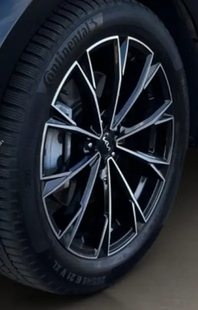 Kia EV9 99,8 kWh GT-Line 4x4 — SUV électrique 6 places, 385 ch et 35 000 km — detail