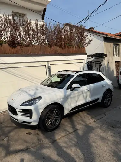 Porsche Macan PDK 245 ch — SUV sportif avec toit panoramique et finition premium — Außenansicht