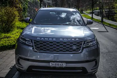 Range Rover Velar D 300 S — SUV premium diesel, 126'900 km, transmission automatique — côté