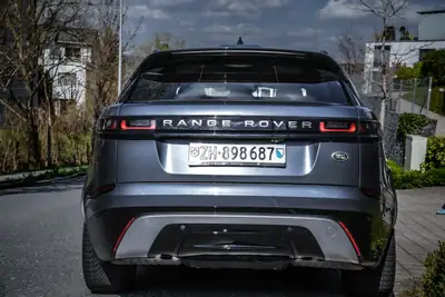 Range Rover Velar D 300 S — SUV premium diesel, 126'900 km, transmission automatique — détail