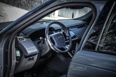 Range Rover Velar D 300 S — SUV premium diesel, 126'900 km, transmission automatique — Miniature 10
