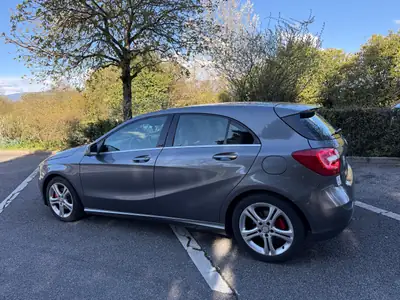 Mercedes-Benz A 180 7G-DCT — Berline urbaine compacte, entretien à jour et garantie possible — Miniature 8