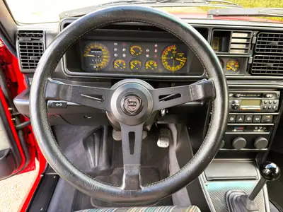 Lancia Delta HF Integrale ABS — La légende italienne aux 177 ch, 211'000 km — Miniature 11